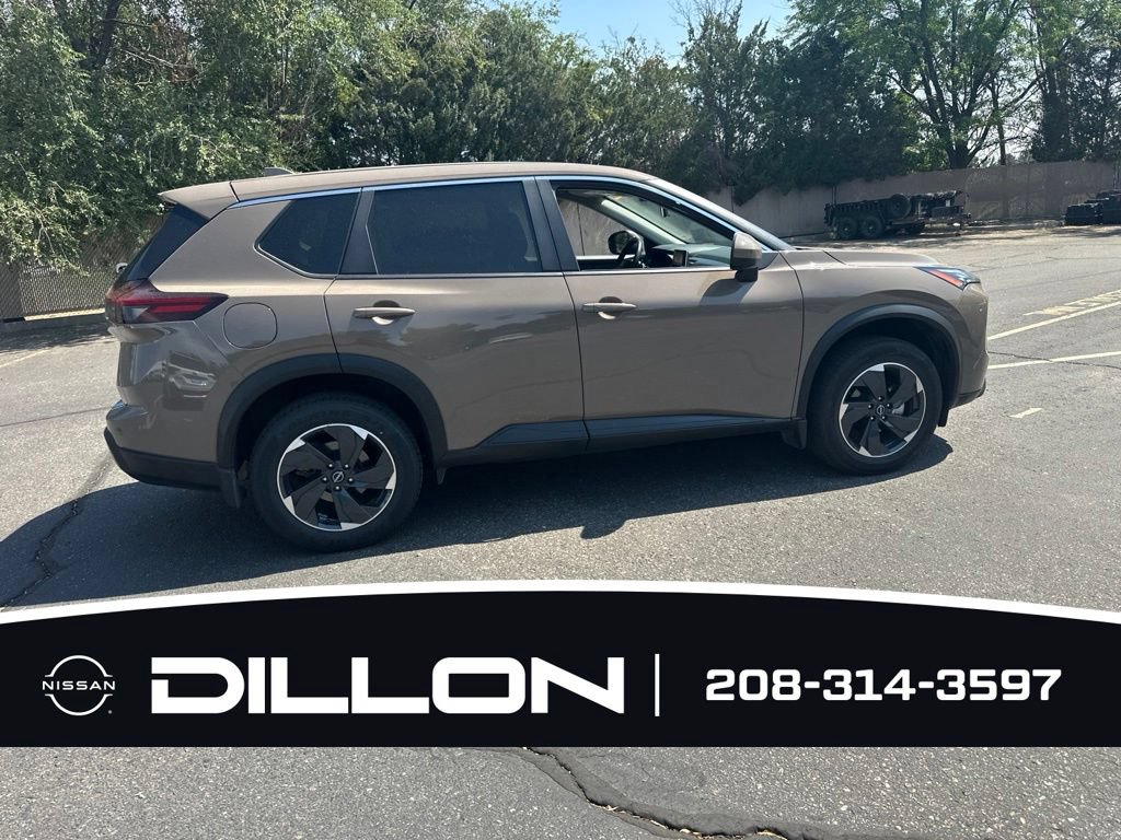 Certified 2025 Nissan Rogue SV AWD/4WD image 12