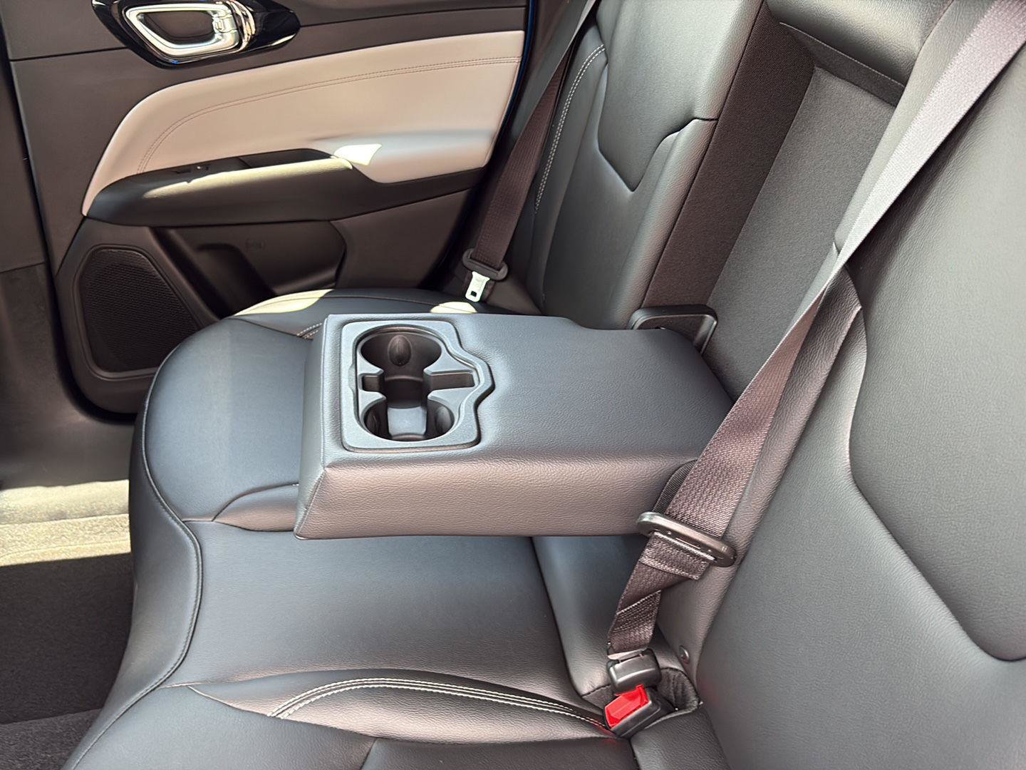 New 2026 Jeep Compass Limited AWD/4WD image 30