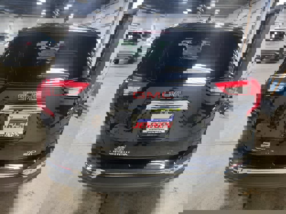 Certified 2024 GMC Terrain SLT w/ Infotainment Package II image 5