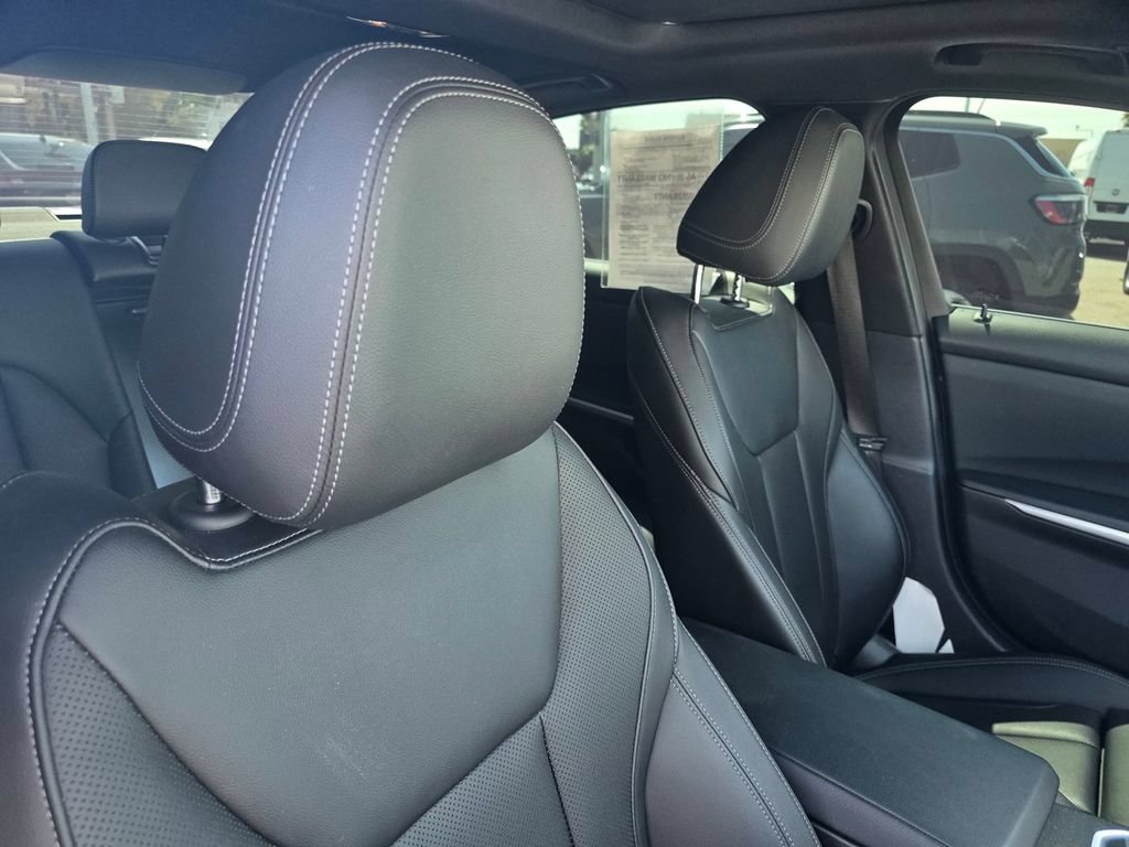 Used 2024 BMW 330i Sedan RWD image 19