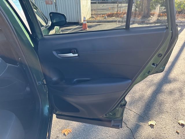 Used 2025 Toyota Corolla Cross XLE image 29