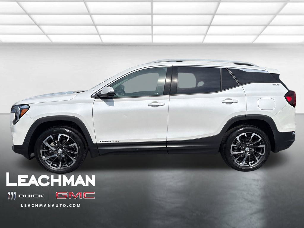 Used 2023 GMC Terrain SLT w/ Infotainment Package II AWD/4WD image 7