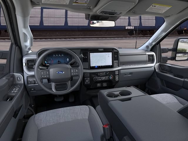 New 2026 Ford F250 4x4 Crew Cab Super Duty image 9