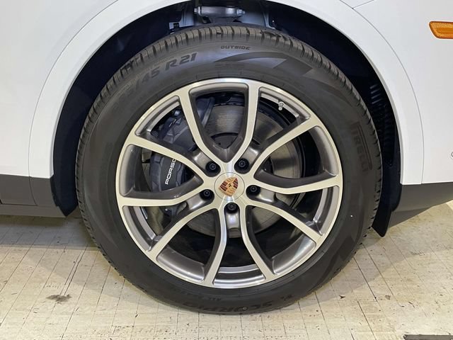 New 2026 Porsche Cayenne AWD/4WD image 10