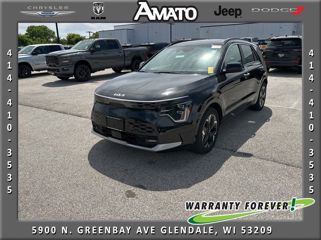 Used 2023 Kia Niro Wave w/ Wave Preserve Package FWD image 1