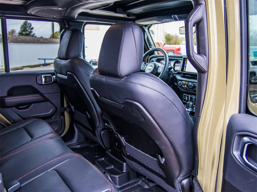 Used 2025 Jeep Wrangler Unlimited Rubicon image 24