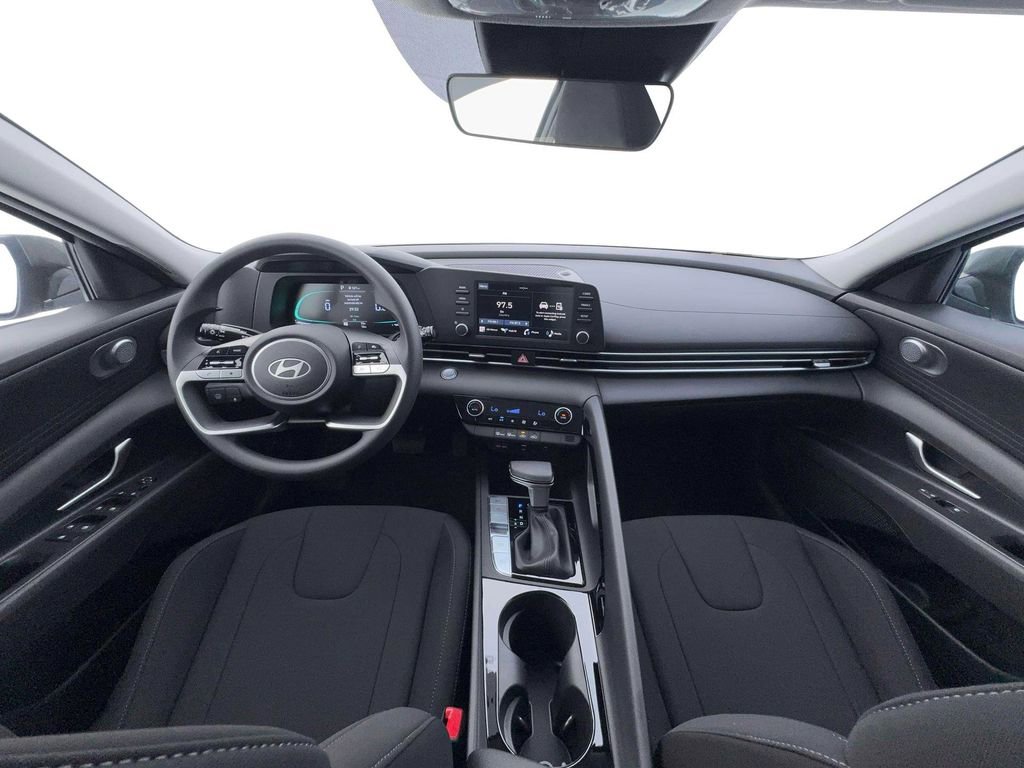 New 2026 Hyundai Elantra Blue image 13