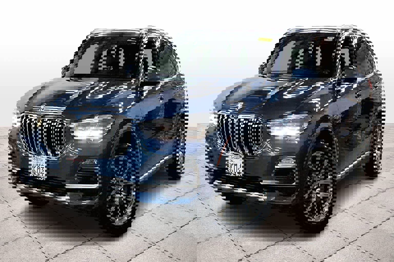 Used 2020 BMW X5 xDrive40i w/ Premium Package image 1