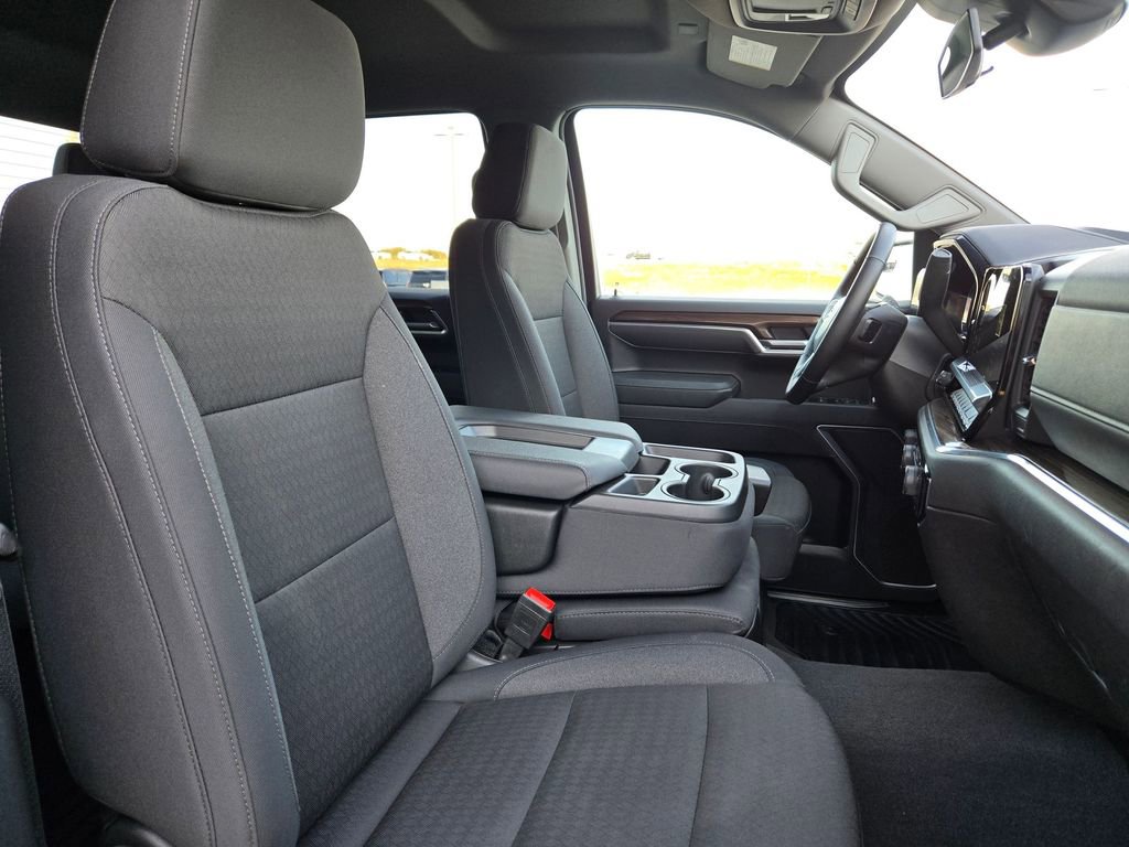 Used 2025 Chevrolet Silverado 1500 LT image 27
