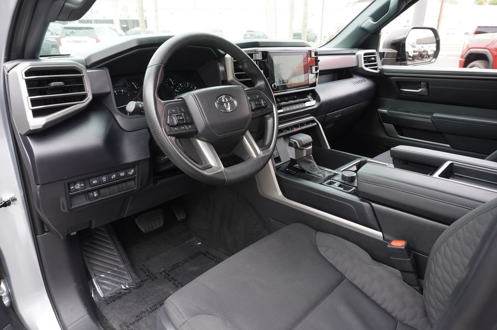 Used 2026 Toyota Tundra SR5 w/ SR5 Convenience Package AWD/4WD image 17
