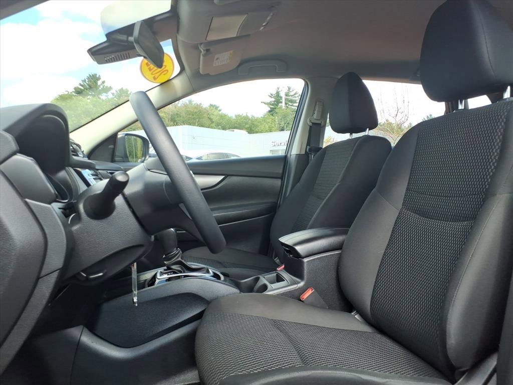 Used 2022 Nissan Rogue Sport S image 14