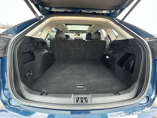 Used 2020 Ford Edge SEL w/ Convenience Package image 29