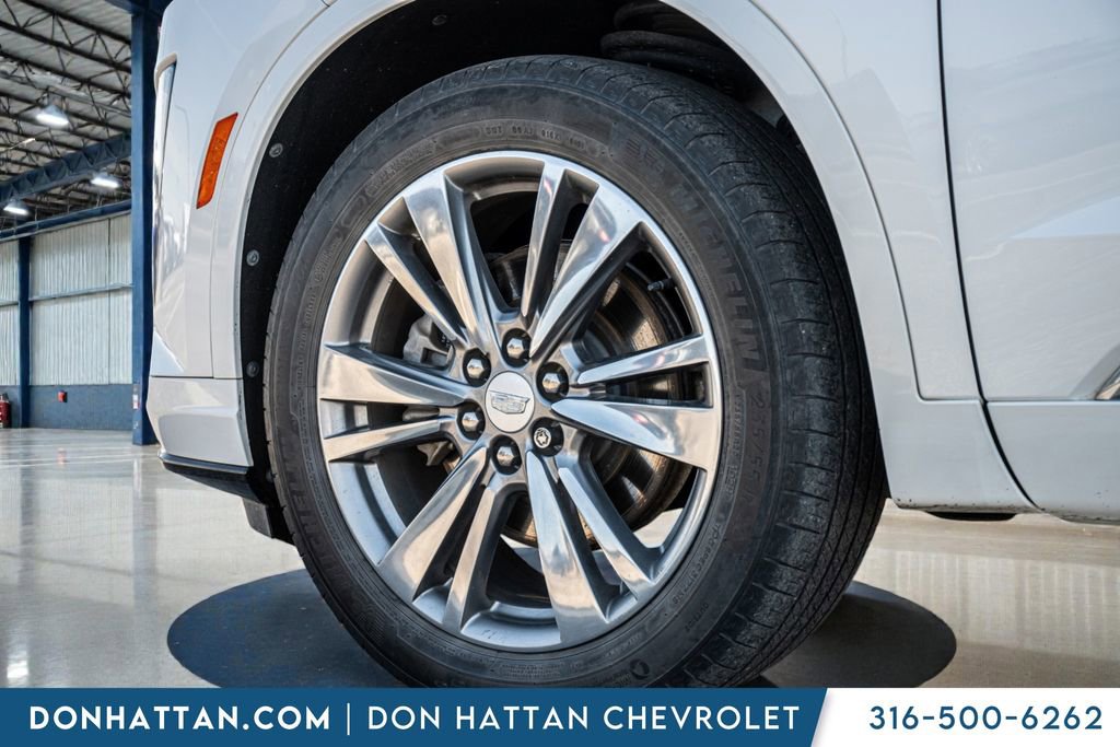 Used 2021 Cadillac XT6 Premium Luxury w/ LPO, Floor Liner Package AWD/4WD image 36