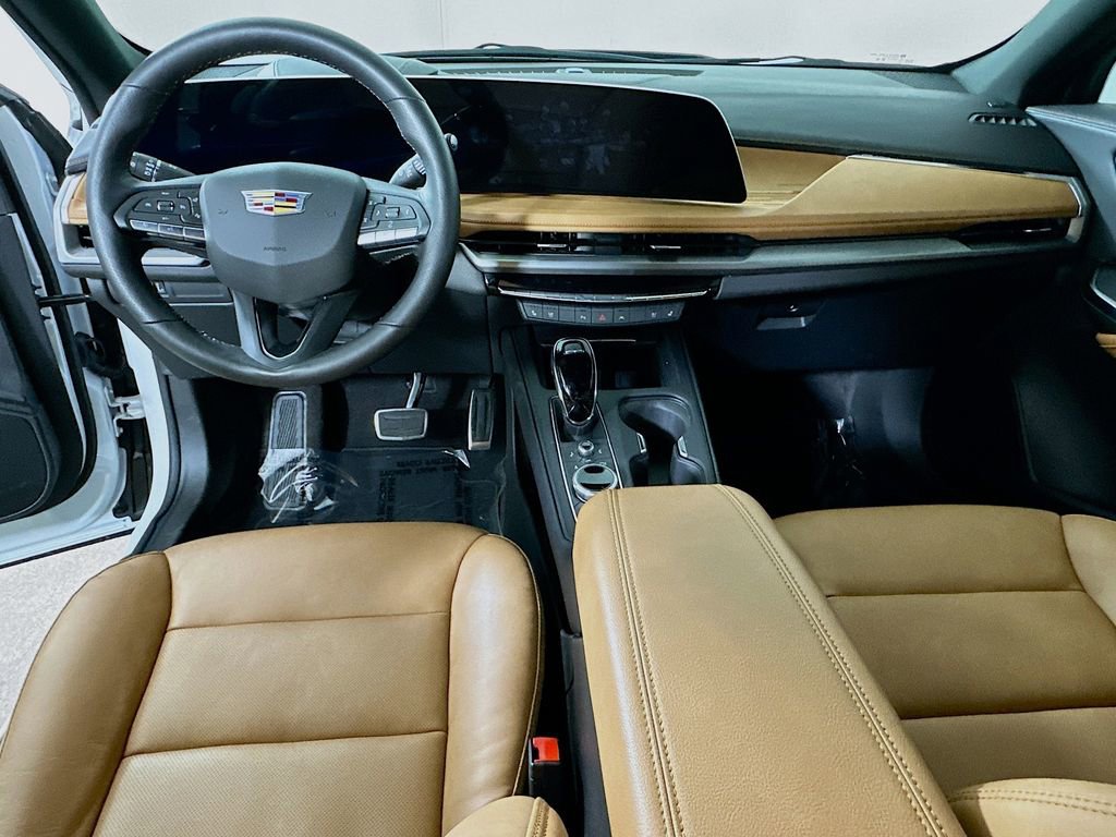 Used 2025 Cadillac XT4 Sport image 16