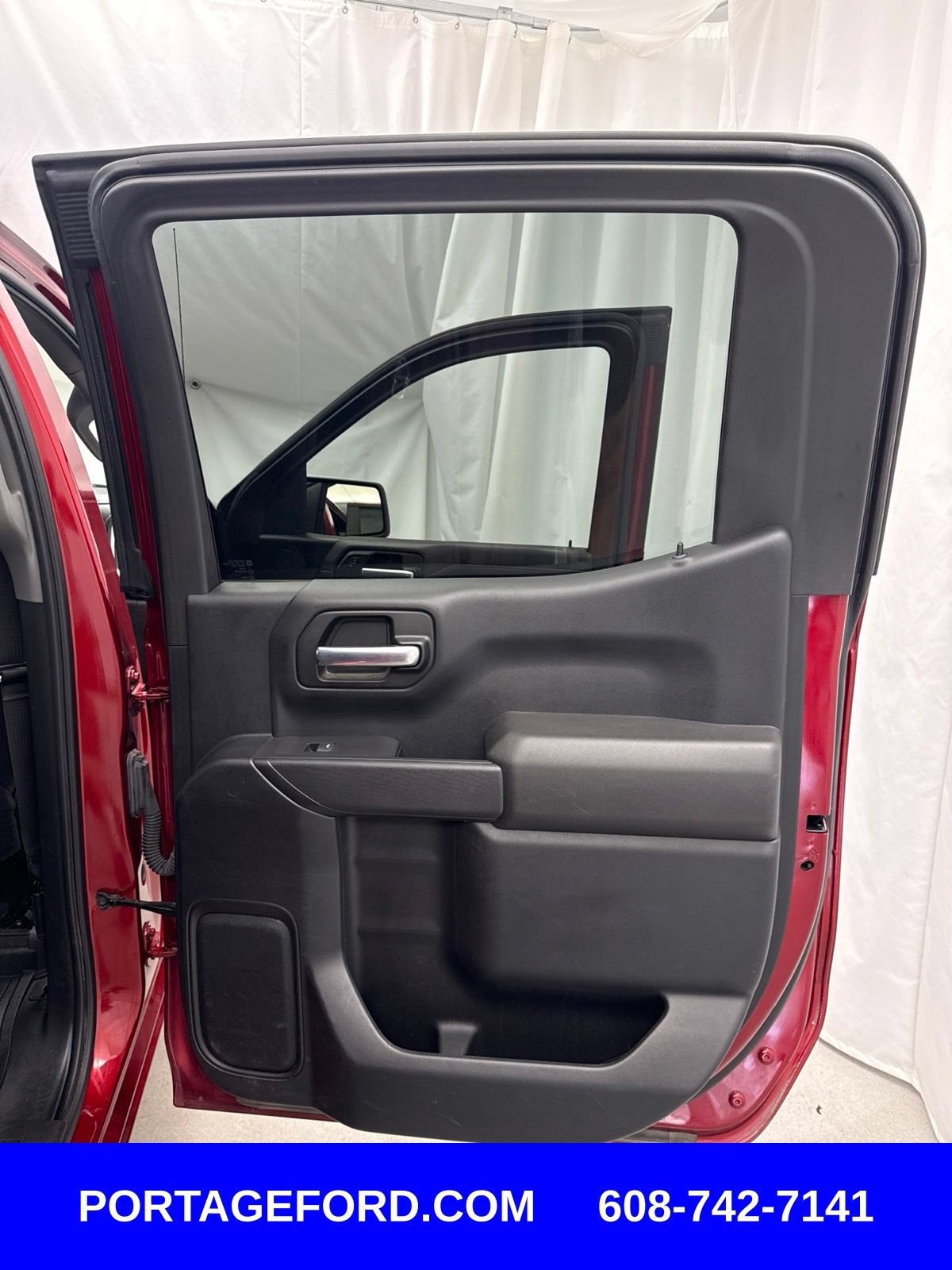 Used 2021 Chevrolet Silverado 1500 LT AWD/4WD image 31