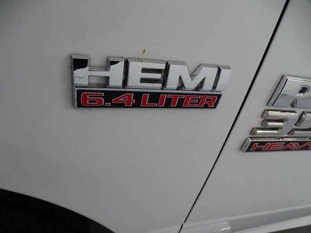 Used 2018 RAM 3500 Tradesman w/ Chrome Appearance Group image 21