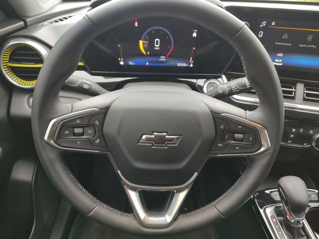 Used 2025 Chevrolet Trax ACTIV w/ Sunroof Package image 11