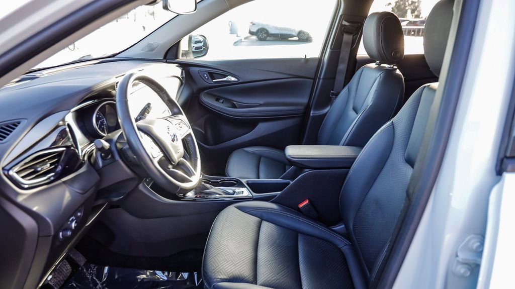 Used 2023 Buick Encore GX Essence w/ Experience Buick Package image 22