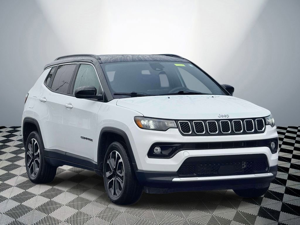 Used 2024 Jeep Compass Limited AWD/4WD image 4