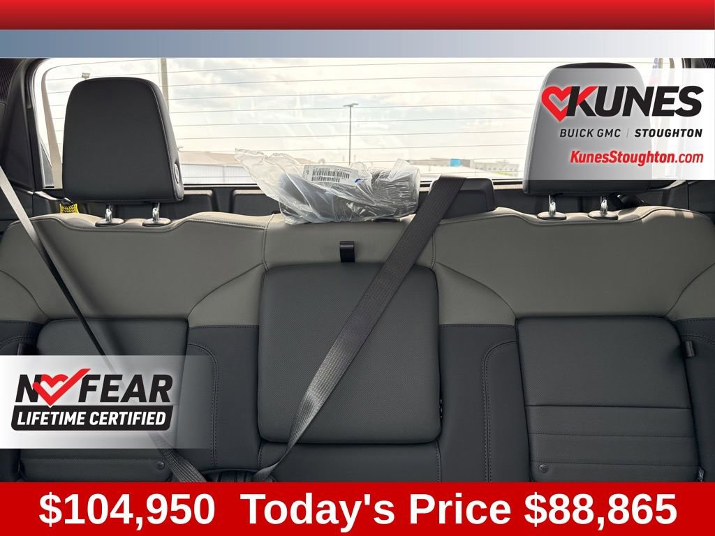 New 2025 GMC Hummer EV 2X w/ LPO, Dark Essentials Package image 39