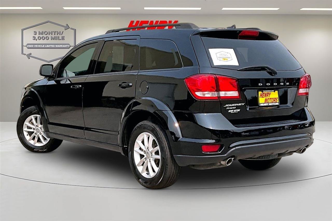 Used 2016 Dodge Journey SXT w/ Comfort/Convenience Group AWD/4WD image 4