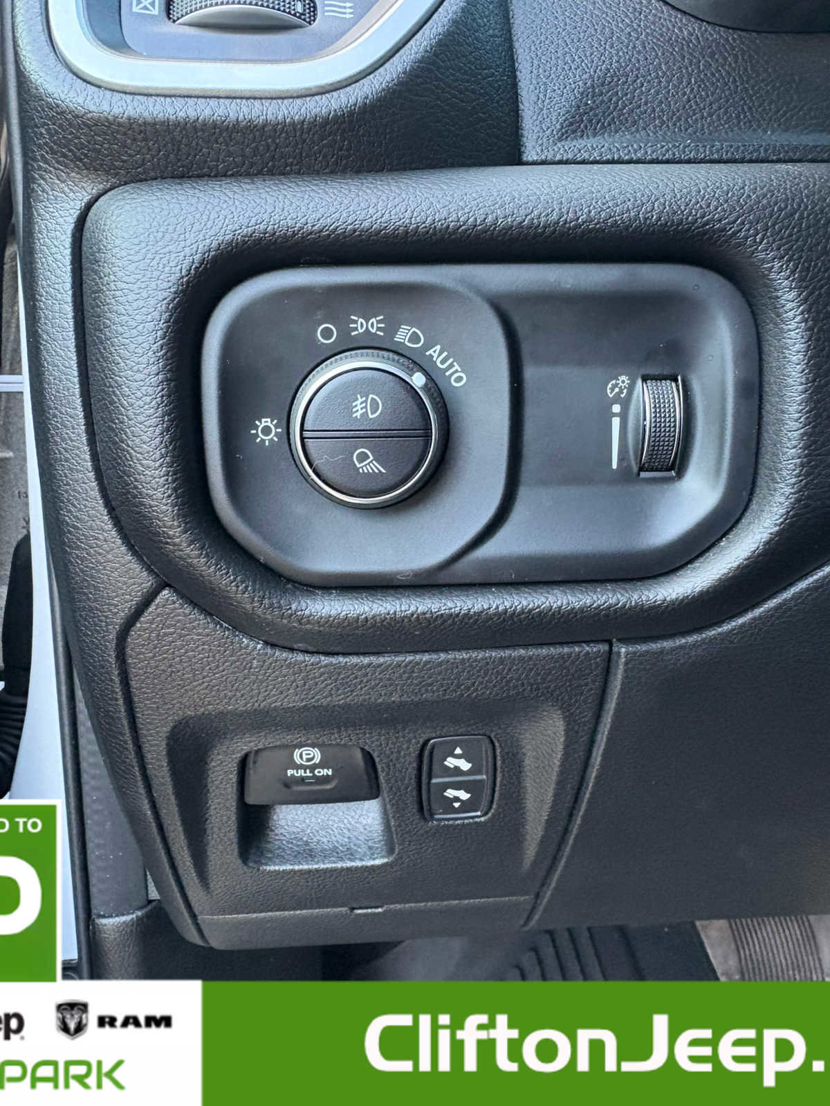 Used 2022 RAM 1500 Big Horn image 17