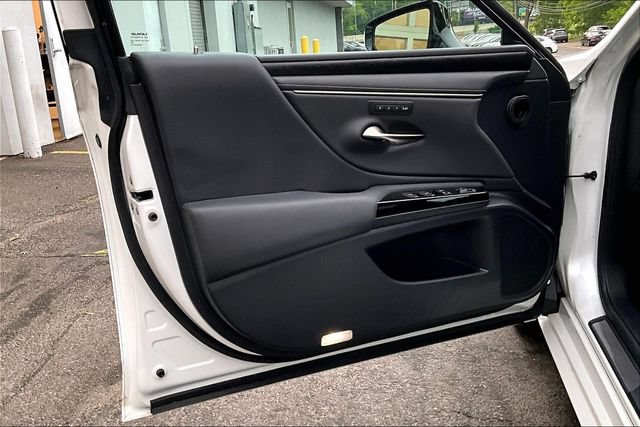 Certified 2022 Lexus ES 350 w/ Premium Package FWD image 20