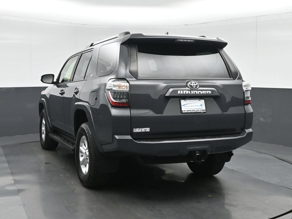 Used 2024 Toyota 4Runner SR5 AWD/4WD image 5