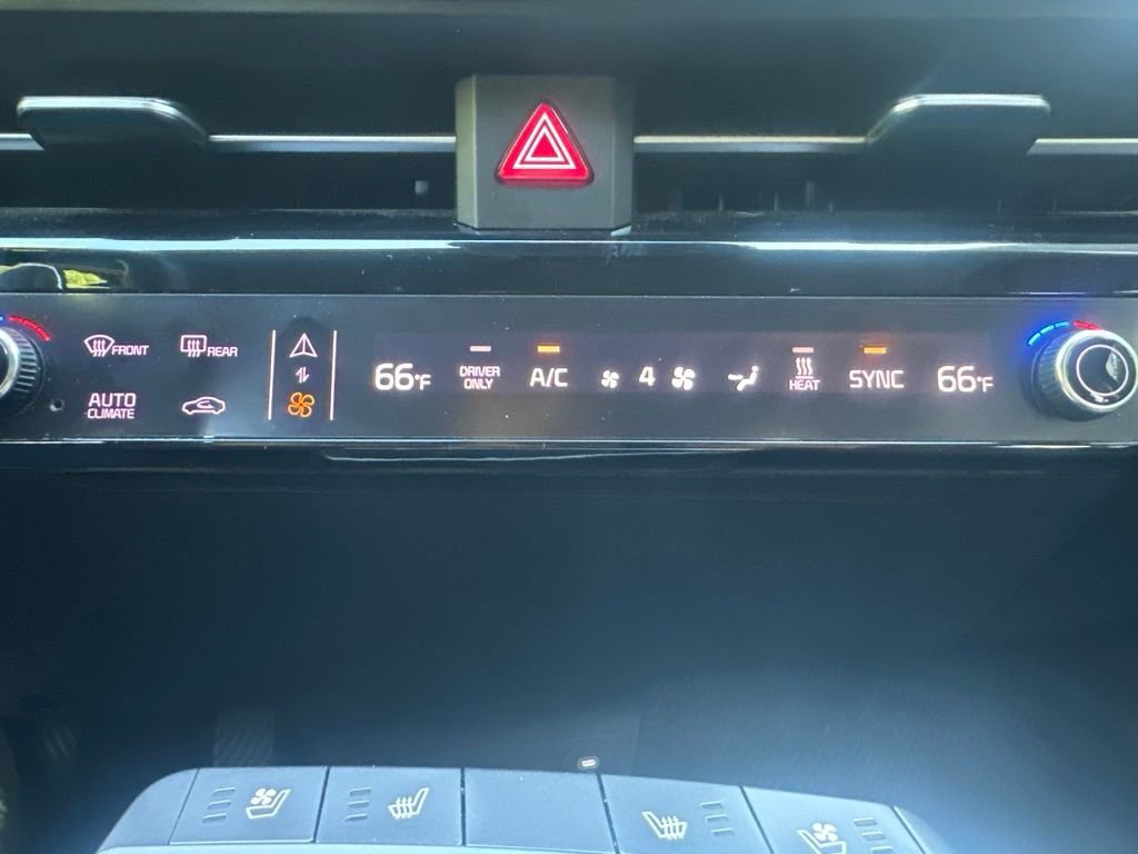 Used 2024 Kia EV6 Wind RWD image 14