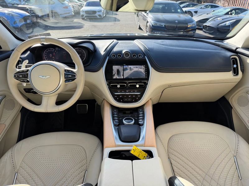 Used 2021 Aston Martin DBX AWD/4WD image 14