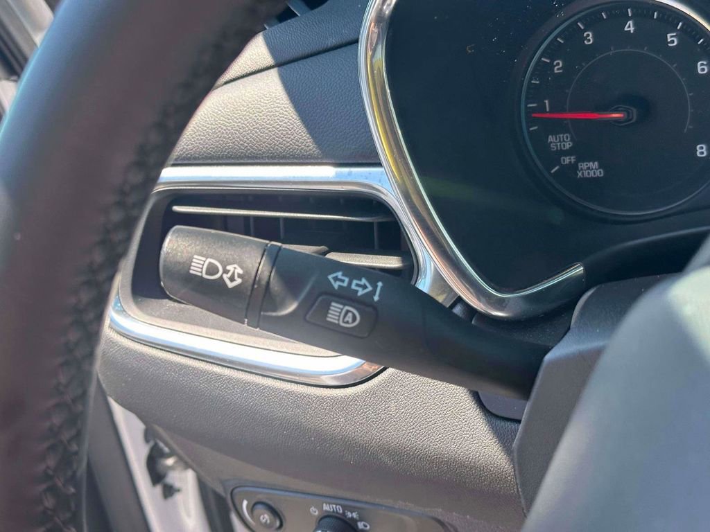 Used 2023 Chevrolet Equinox LT AWD/4WD image 23