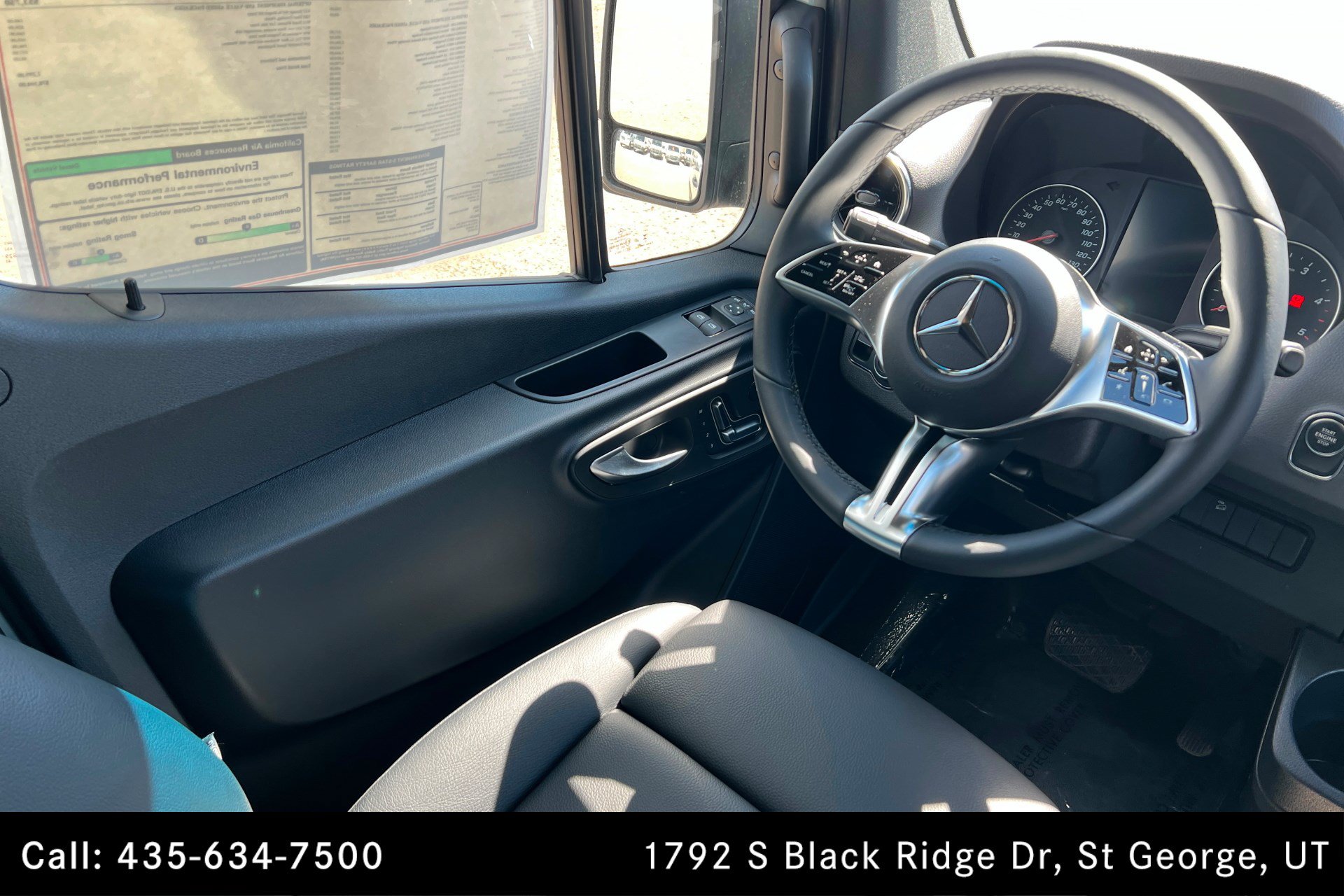 Used 2025 Mercedes-Benz Sprinter 2500 image 11