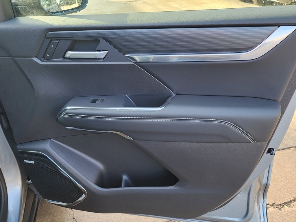 New 2026 GMC Acadia Elevation image 38