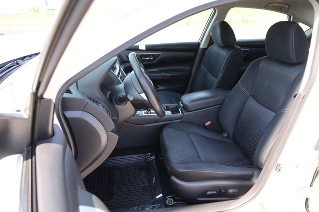 Used 2018 Nissan Altima 2.5 SV FWD image 8