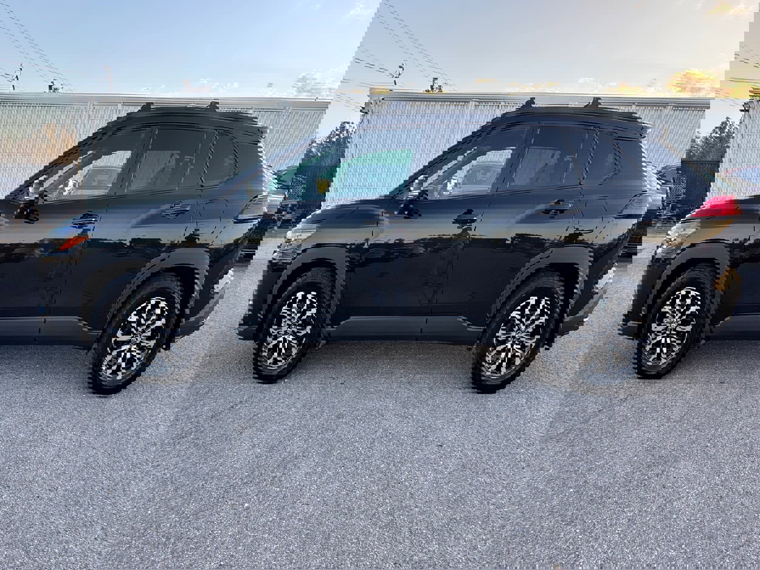 Used 2025 Toyota Corolla Cross AWD Hybrid image 1