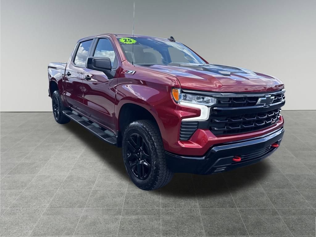 Used 2025 Chevrolet Silverado 1500 LT Trail Boss w/ Convenience Package II image 8