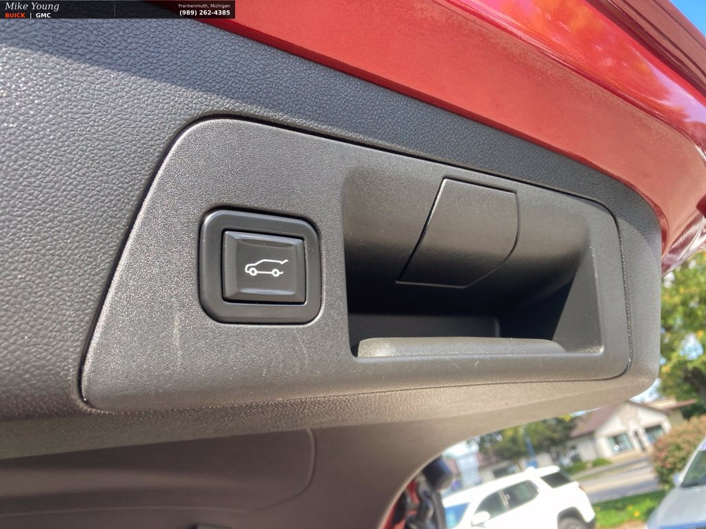 Used 2023 Buick Envision Preferred FWD image 11