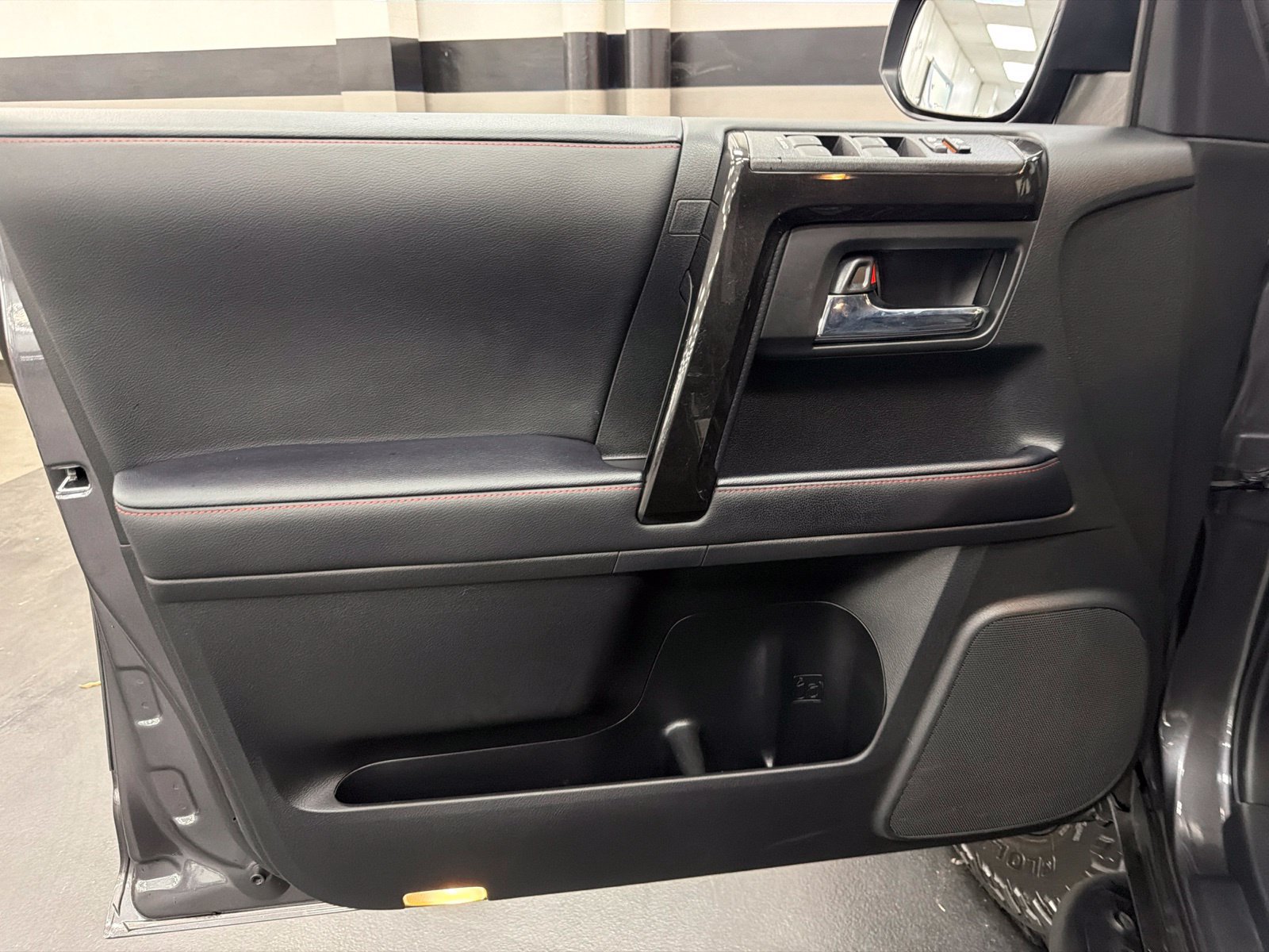 Used 2023 Toyota 4Runner TRD Off-Road Premium w/ Off Road Premium Plus Package AWD/4WD image 18