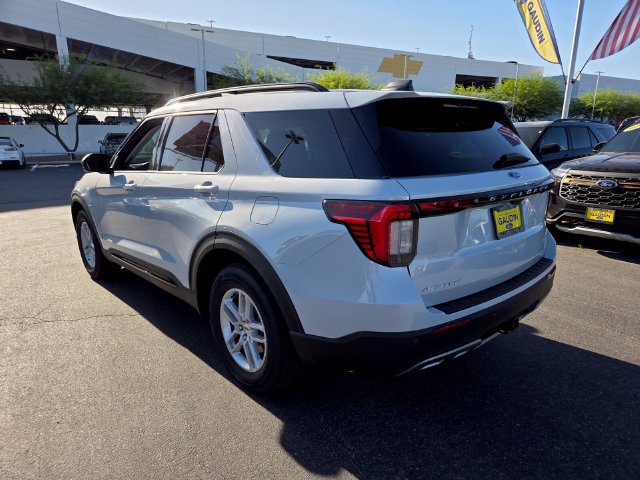 New 2026 Ford Explorer Active w/ Active Comfort Package RWD image 3