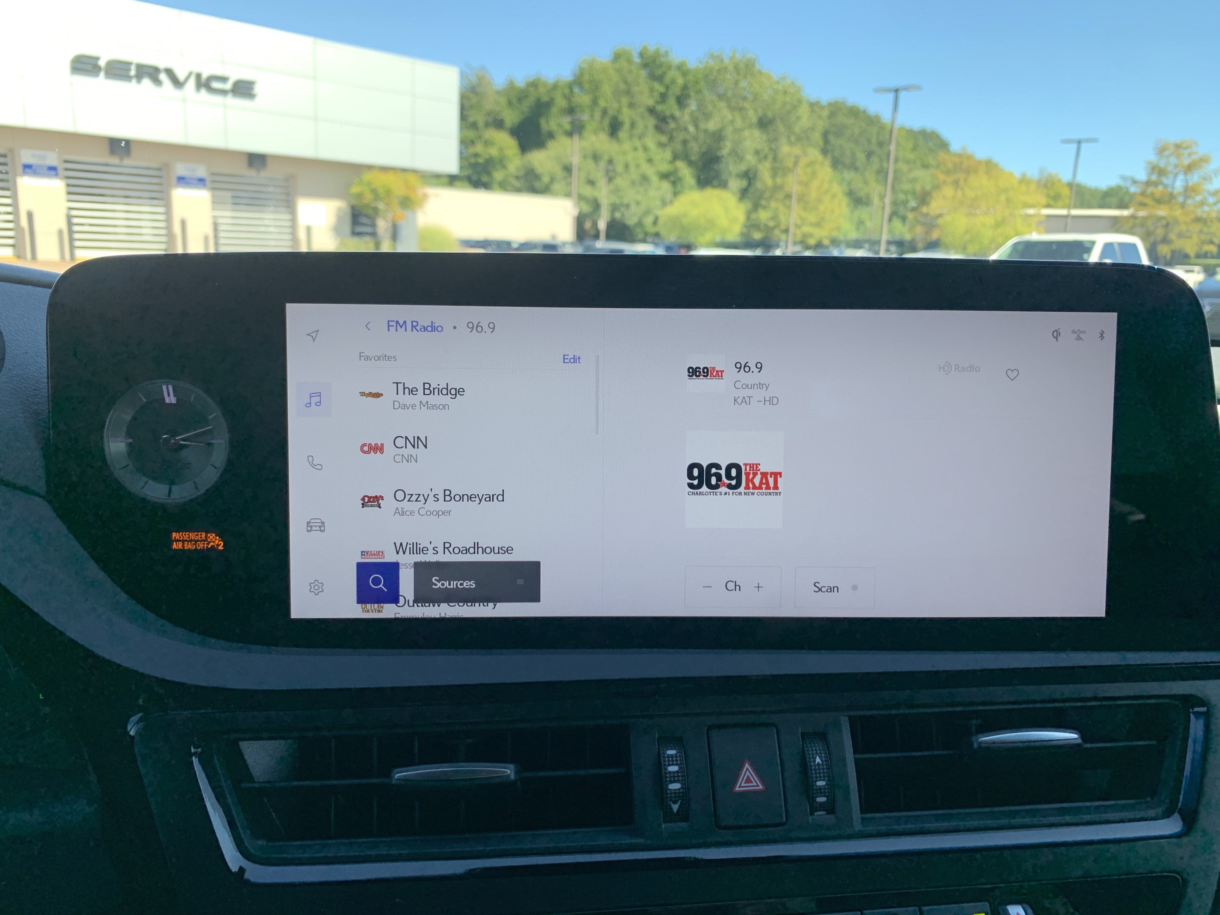 Used 2025 Lexus ES 350 Ultra Luxury FWD image 23