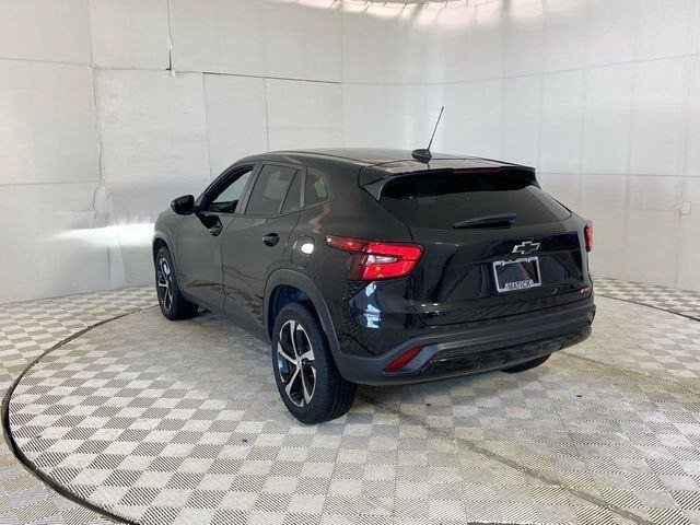 Used 2024 Chevrolet Trax RS w/ Driver Confidence Package FWD image 23