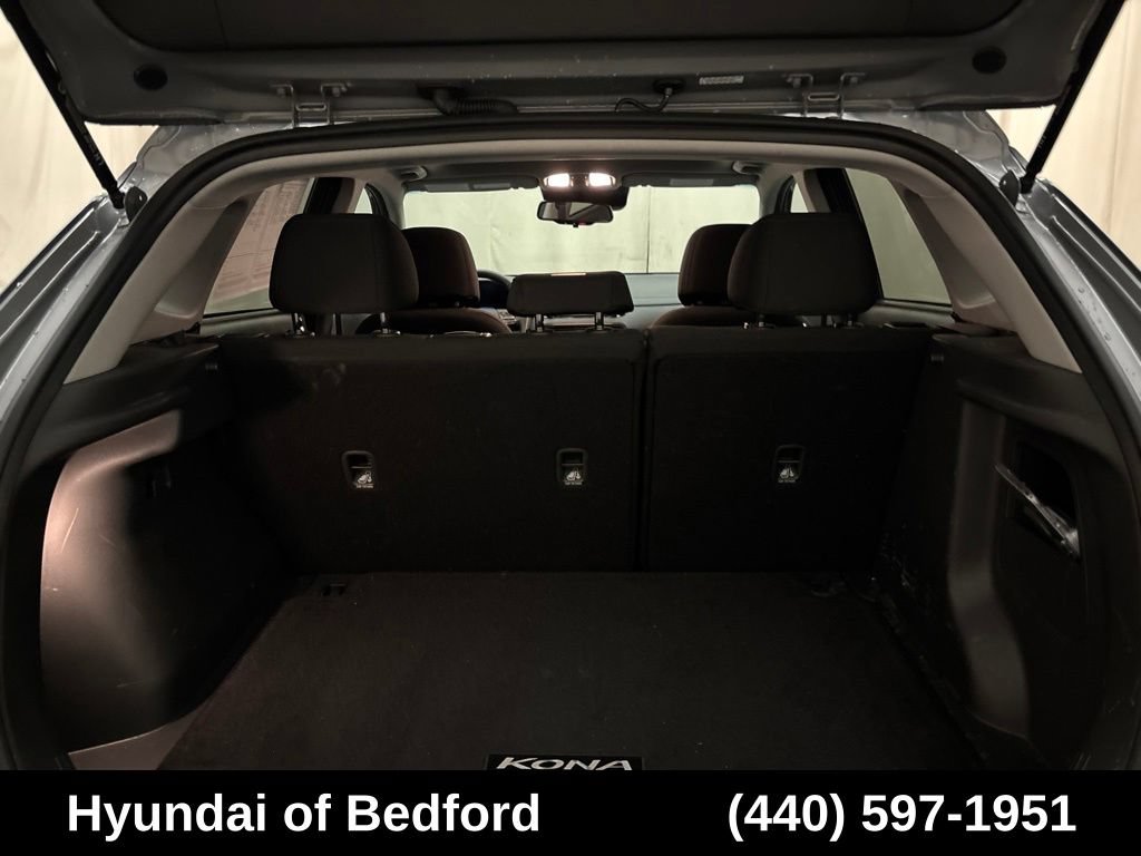 Used 2023 Hyundai Kona SEL w/ Convenience Package FWD image 11