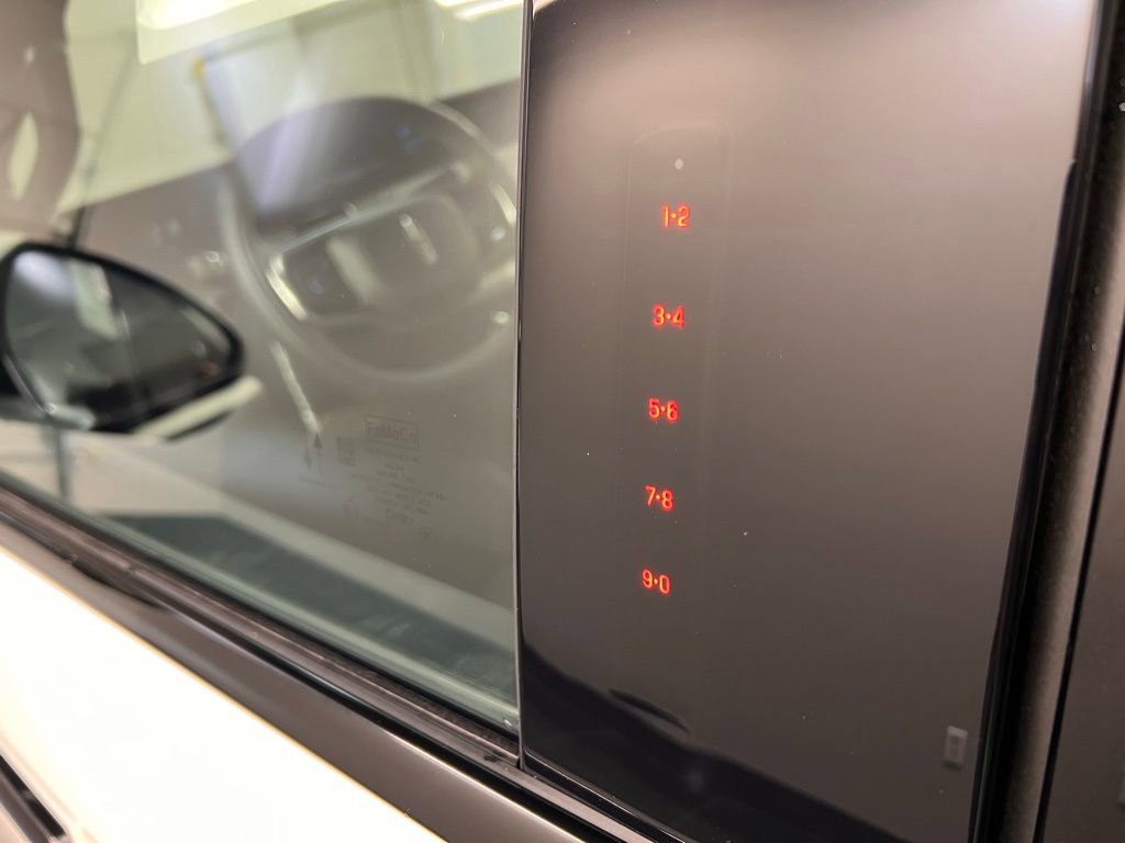 Used 2025 Lincoln Navigator Reserve w/ Jet Appearance Package image 34