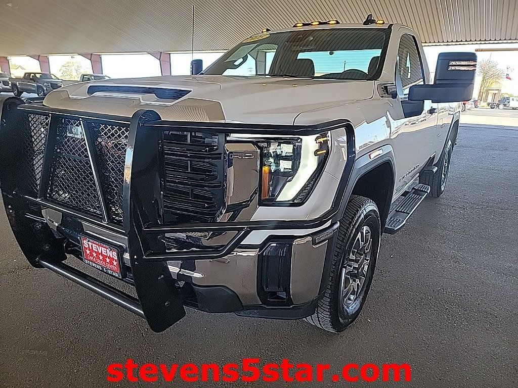 Used 2025 GMC Sierra 3500 Pro w/ Convenience Package AWD/4WD image 3