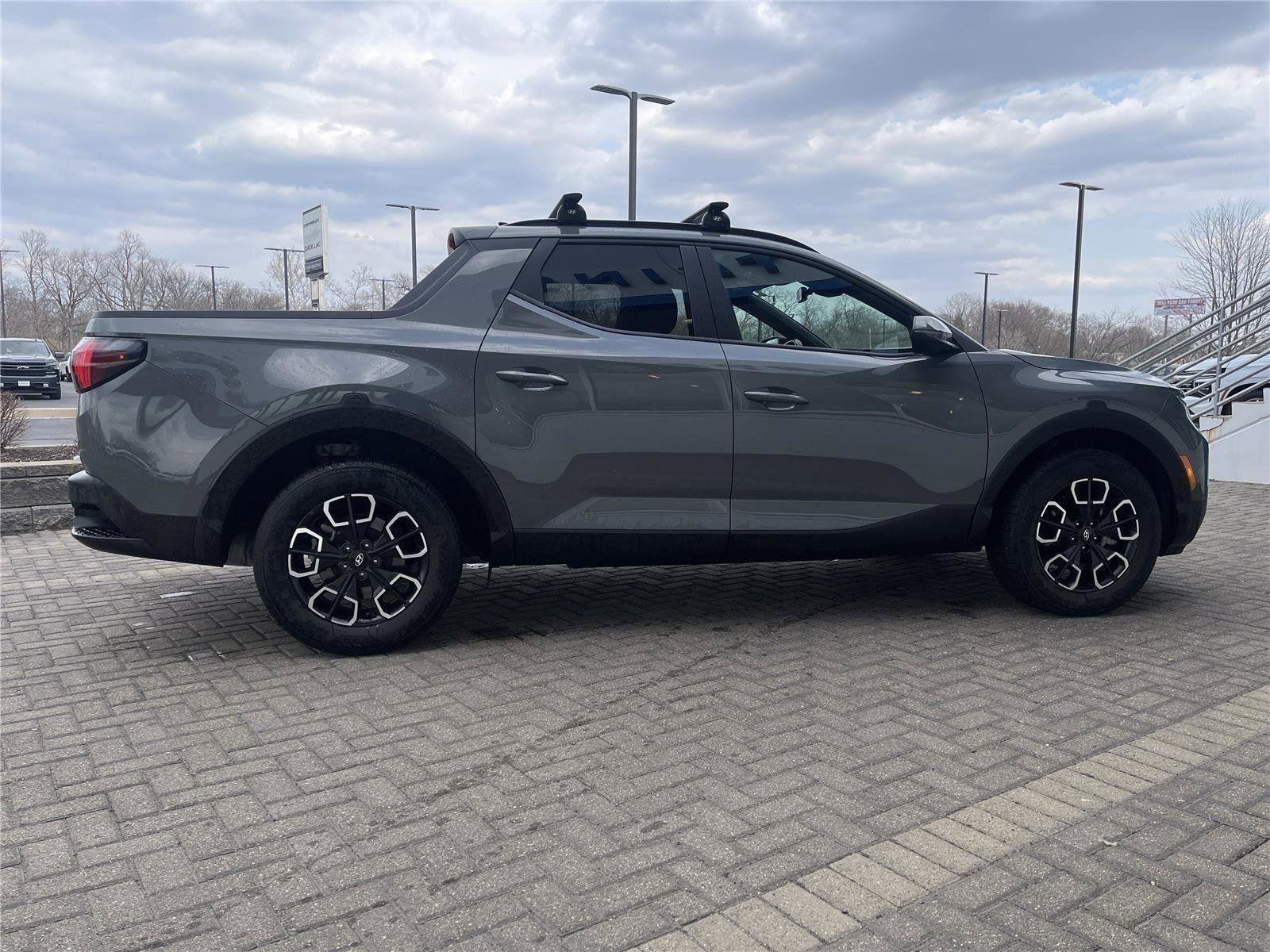 Used 2023 Hyundai Santa Cruz SEL Premium AWD/4WD image 6