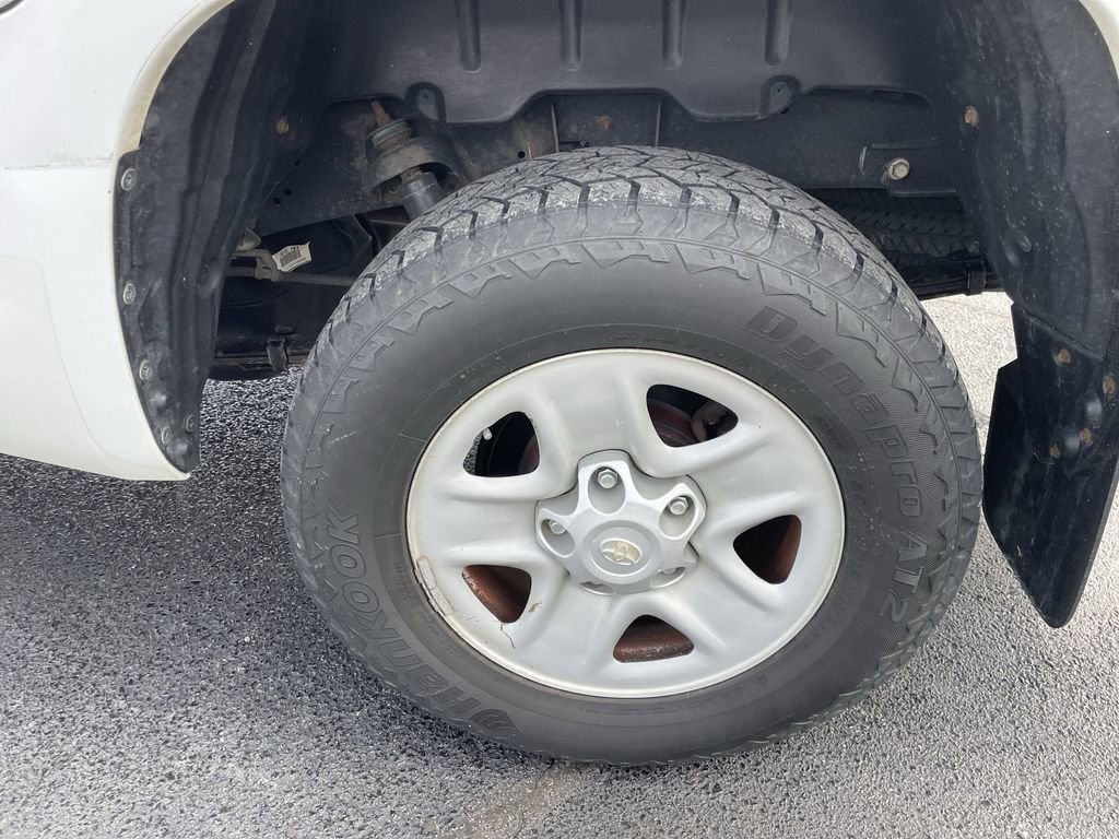 Used 2017 Toyota Tundra SR image 8