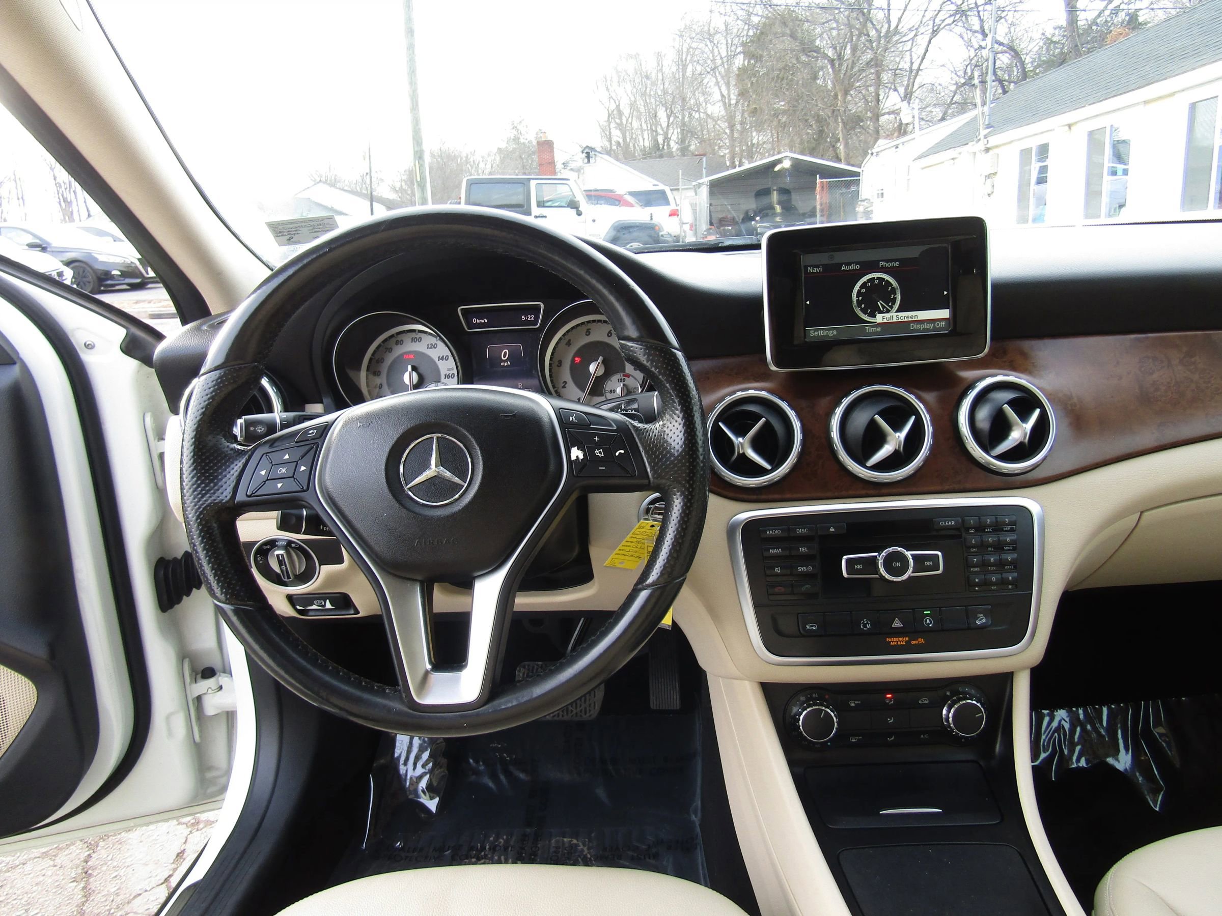 Used 2015 Mercedes-Benz GLA 250 4MATIC image 16