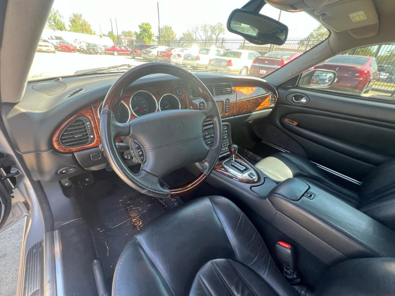 Used 2006 Jaguar XK8 Coupe RWD image 24