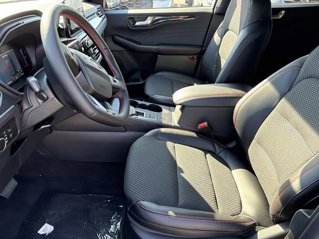 New 2026 Ford Escape ST-Line w/ Cold Weather Package AWD/4WD image 23