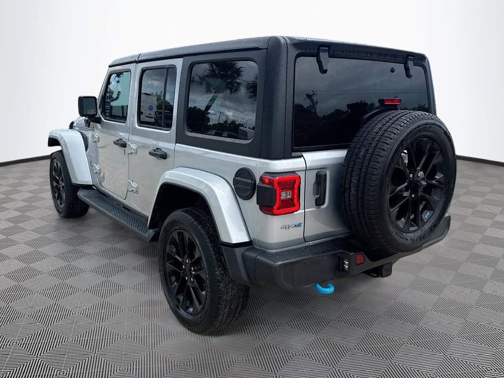 Certified 2023 Jeep Wrangler Unlimited Sahara w/ Cold Weather Group AWD/4WD image 8